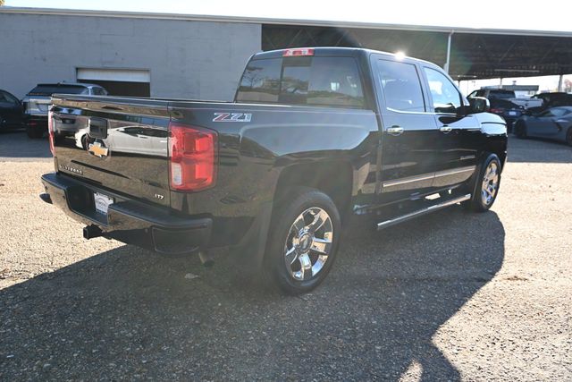 2017 Chevrolet Silverado 1500 4WD Crew Cab 143.5'' LTZ (2LZ) w/ 20'' Wheels, Plus Pkg, Sunroof - 22936511 - 4