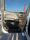 2017 Chevrolet Silverado 2500HD 4WD Crew Cab 153.7" LTZ - 22366598 - 19