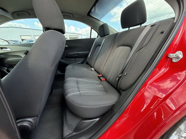 2017 Chevrolet Sonic 4dr Sedan Automatic LT - 22800080 - 16