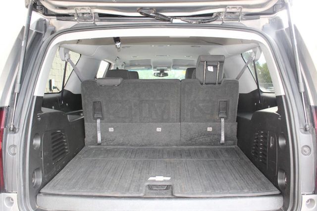 2017 Chevrolet Suburban 4WD 4dr 1500 LS - 22919935 - 18