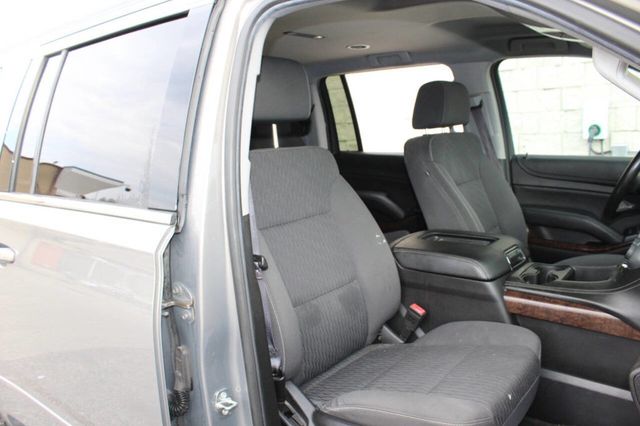 2017 Chevrolet Suburban 4WD 4dr 1500 LS - 22919935 - 22