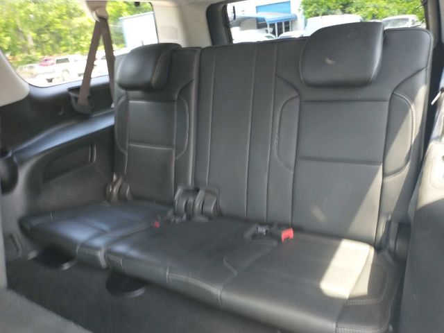 2017 Chevrolet Suburban 4WD 4dr 1500 LT - 22417142 - 11