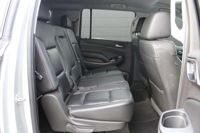 2017 Chevrolet Suburban 4WD 4dr 1500 LT - 22933747 - 19