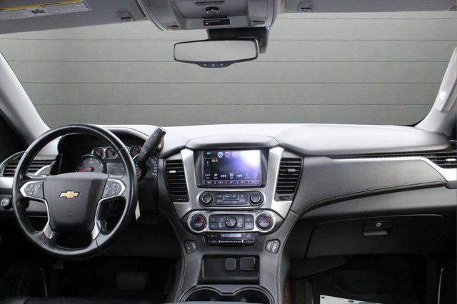2017 Chevrolet Suburban 4WD 4dr 1500 LT - 22933747 - 22