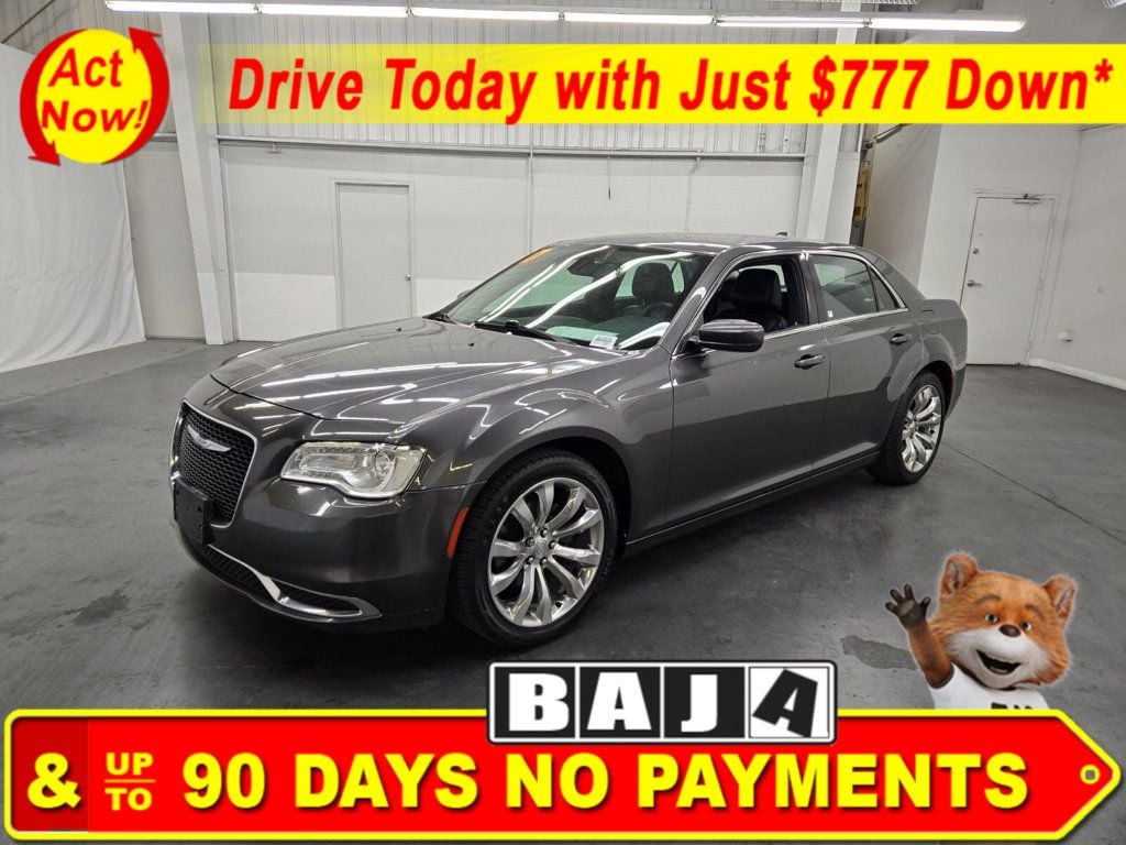2017 Chrysler 300 Limited RWD - 22923409 | Video 1