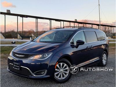 2017 Chrysler Pacifica - 2C4RC1BGXHR757116