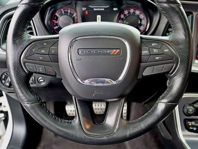 2017 Dodge Challenger R/T Plus Coupe - 22323211 - 11