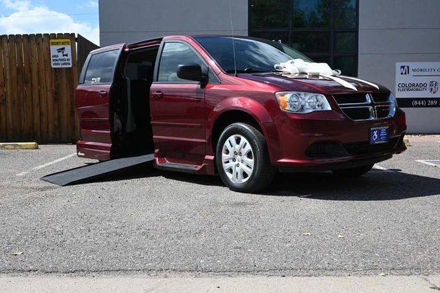2017 Dodge Grand Caravan SE Plus Wagon - 22918876 - 1