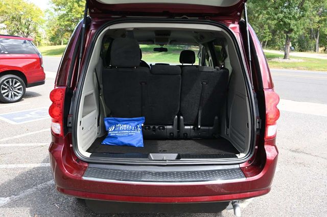 2017 Dodge Grand Caravan SE Plus Wagon - 22918876 - 27