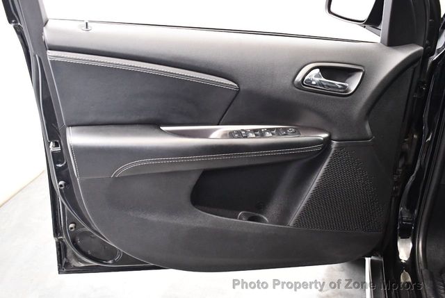 2017 Dodge Journey Crossroad Plus AWD - 22298557 - 31