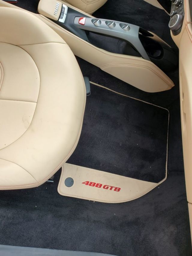 2017 Ferrari 488 GTB Coupe - 20056063 - 19