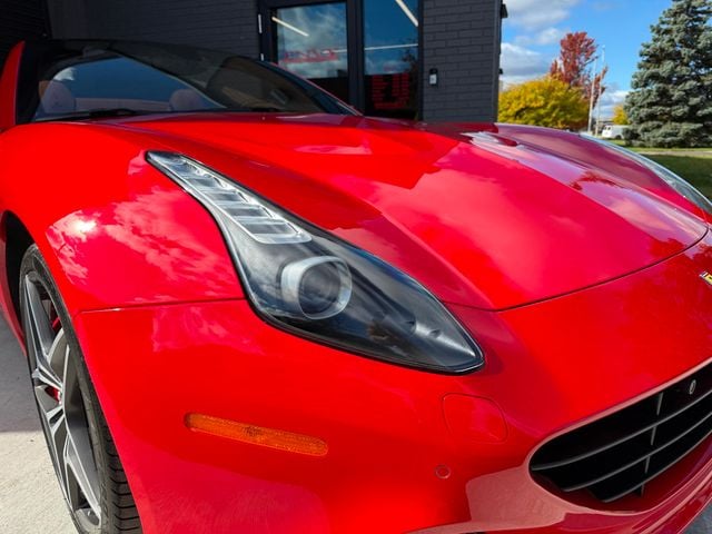 2017 Ferrari California T Convertible - 22932955 - 1
