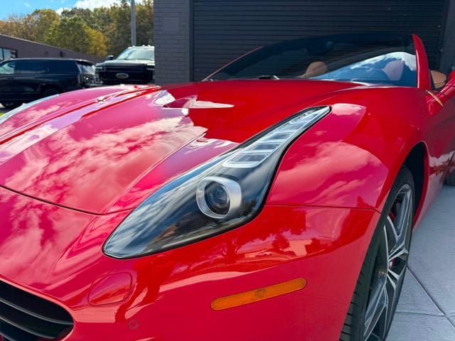 2017 Ferrari California T Convertible - 22932955 - 2