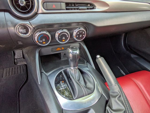 2017 FIAT 124 Spider Classica Convertible - 22889290 - 17