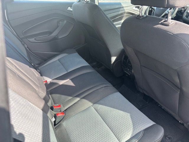 2017 Ford C-Max Hybrid SE FWD - 22929389 - 6