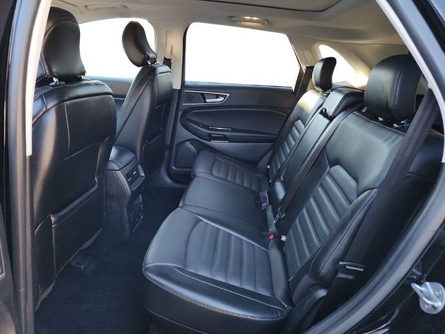 2017 Ford Edge SEL AWD with Equipment 201A and Technology Package - 22935149 - 11