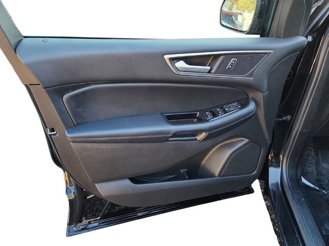 2017 Ford Edge SEL AWD with Equipment 201A and Technology Package - 22935149 - 23