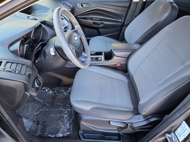 2017 Ford Escape FWD 4dr S - 22934070 - 6