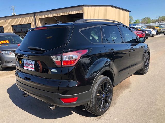 2017 Ford Escape SE FWD - 22928470 - 3