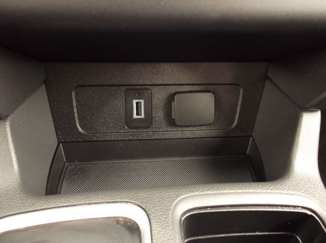 2017 Ford ESCAPE SE LEATHER LEATHER INTERIOR  HEATED SEATS  BACK-UP CAMERA  LARGE SCREEN  - 19302814 - 23