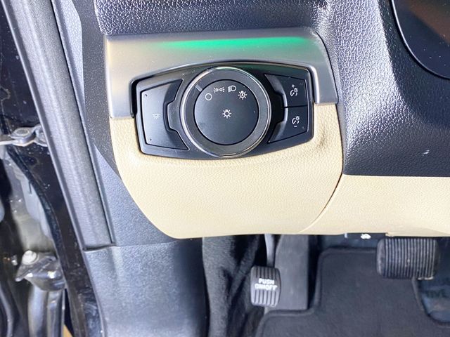 2017 Ford Explorer FWD - 22938009 - 20