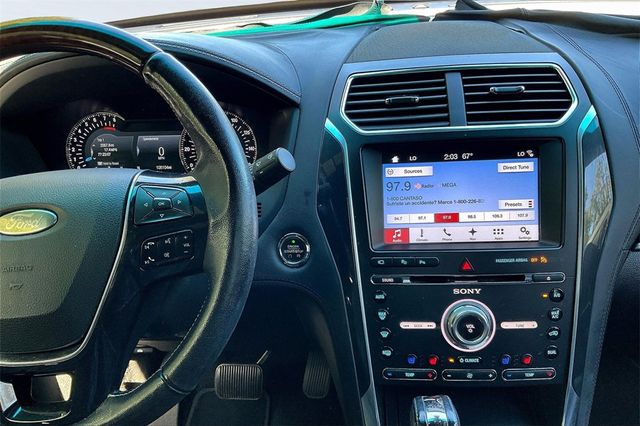 2017 Ford Explorer Platinum 4WD - 22938388 - 21