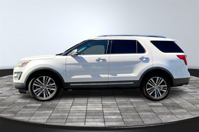 2017 Ford Explorer Platinum 4WD - 22938388 - 3