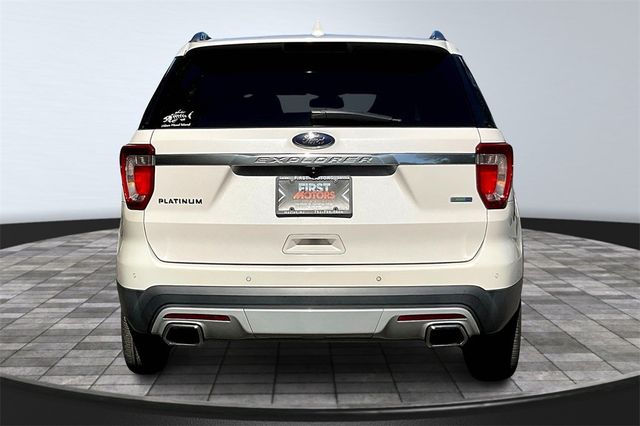 2017 Ford Explorer Platinum 4WD - 22938388 - 5