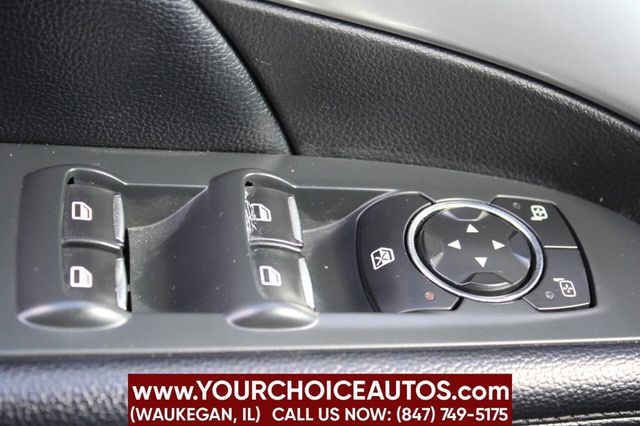 2017 Ford Explorer XLT 4WD - 22907542 - 29