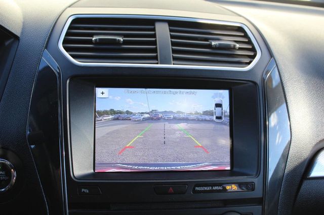 2017 Ford Explorer XLT 4WD - 22912355 - 20