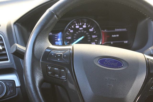 2017 Ford Explorer XLT 4WD - 22912355 - 22