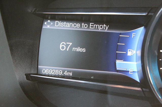 2017 Ford Explorer XLT 4WD - 22912355 - 26