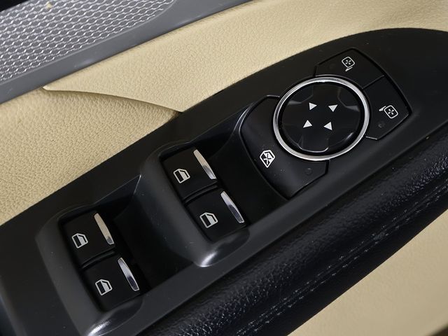 2017 Ford Explorer XLT 4WD - 22939666 - 40