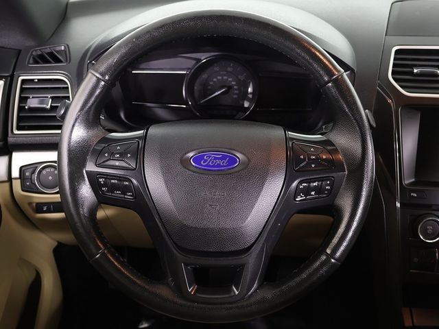 2017 Ford Explorer XLT 4WD - 22939666 - 42