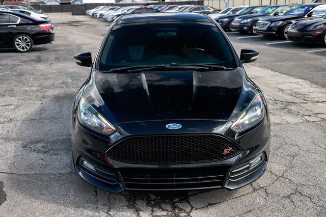 2017 Ford Focus ST Hatch - 22936841 - 20