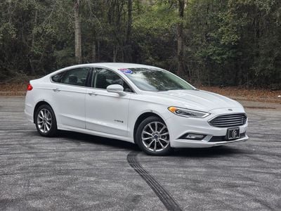 2017 Ford Fusion Hybrid SE's photo