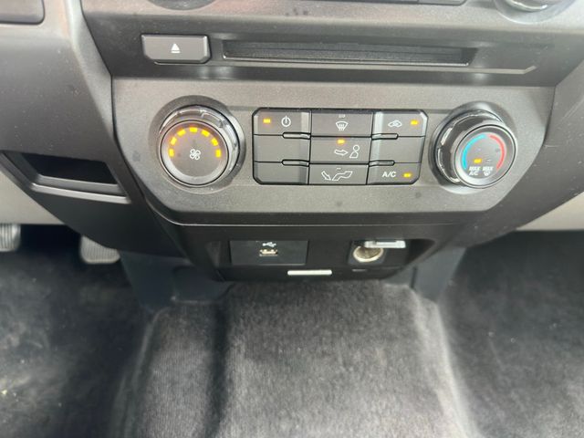 2017 Ford F-150  - 22370775 - 25