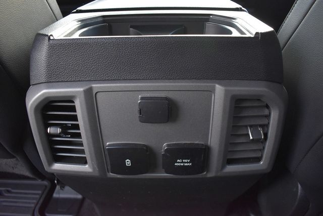 2017 Ford F-150 Raptor 4WD SuperCrew 5.5' Box - 22435604 - 24