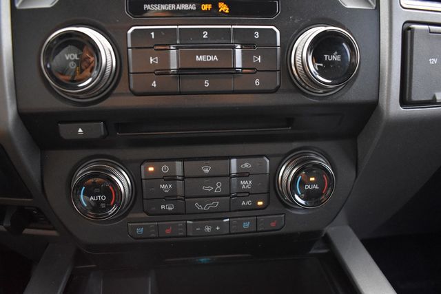 2017 Ford F-150 Raptor 4WD SuperCrew 5.5' Box - 22435604 - 25
