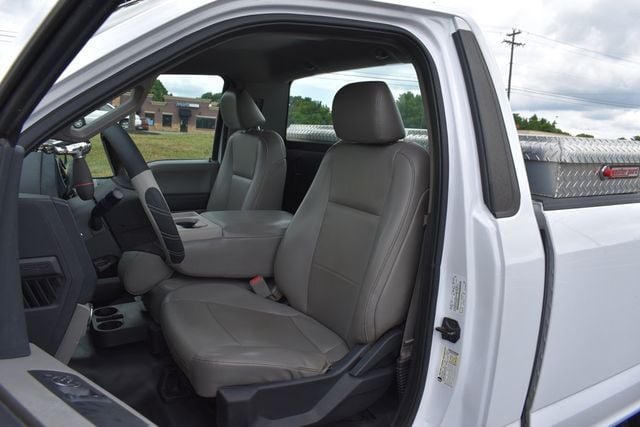 2017 Ford F-150 XL 2WD Reg Cab 6.5' Box - 22525252 - 1