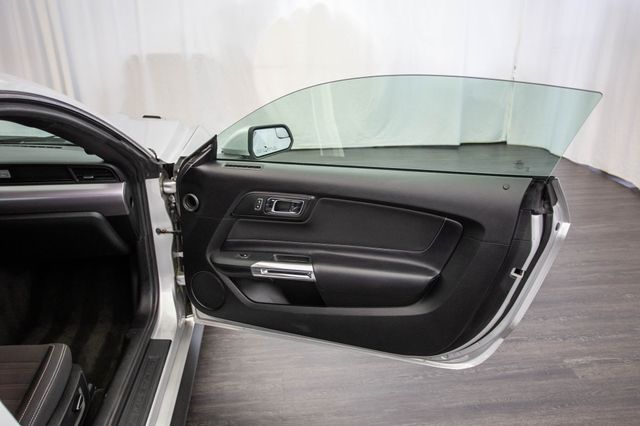 2017 Ford Mustang GT Fastback - 22888204 - 16
