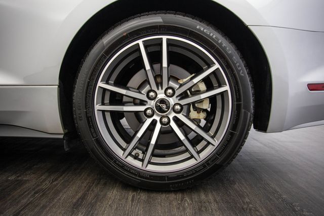 2017 Ford Mustang GT Fastback - 22888204 - 40