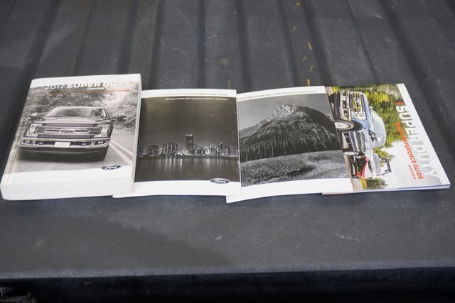 2017 Ford Super Duty F-250 SRW Lariat 4WD Crew Cab 6.75' Box - 22920845 - 28