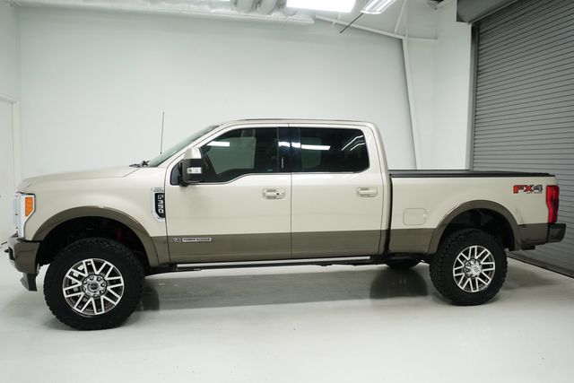 2017 Ford Super Duty F-350 SRW  - 22867809 - 4