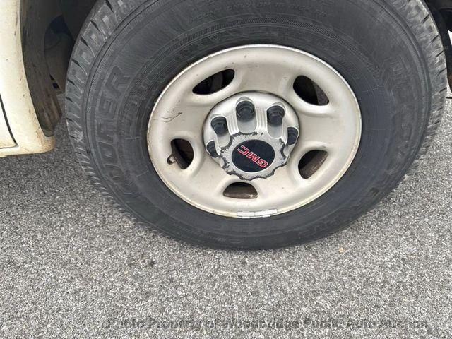 2017 GMC Savana Cargo Van RWD 2500 135" - 22939842 - 10