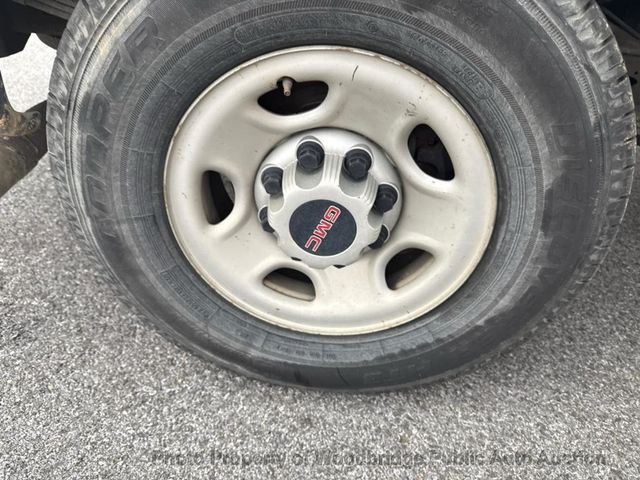 2017 GMC Savana Cargo Van RWD 2500 135" - 22939842 - 11