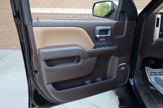 2017 GMC Sierra 1500 4WD Crew Cab 143.5" Denali - 22898873 - 12