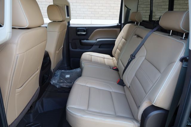 2017 GMC Sierra 1500 4WD Crew Cab 143.5" Denali - 22898873 - 17