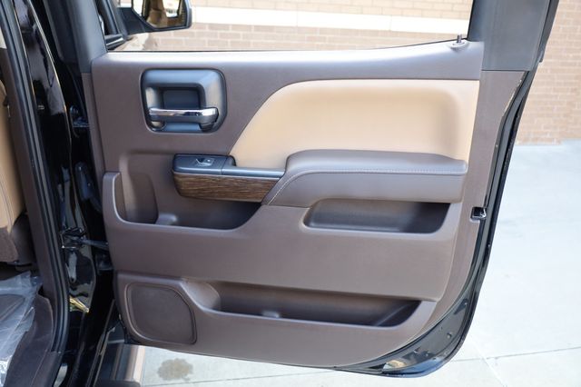 2017 GMC Sierra 1500 4WD Crew Cab 143.5" Denali - 22898873 - 20