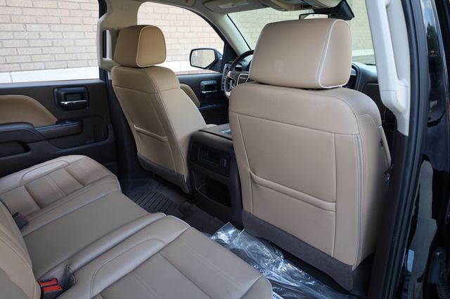 2017 GMC Sierra 1500 4WD Crew Cab 143.5" Denali - 22898873 - 22